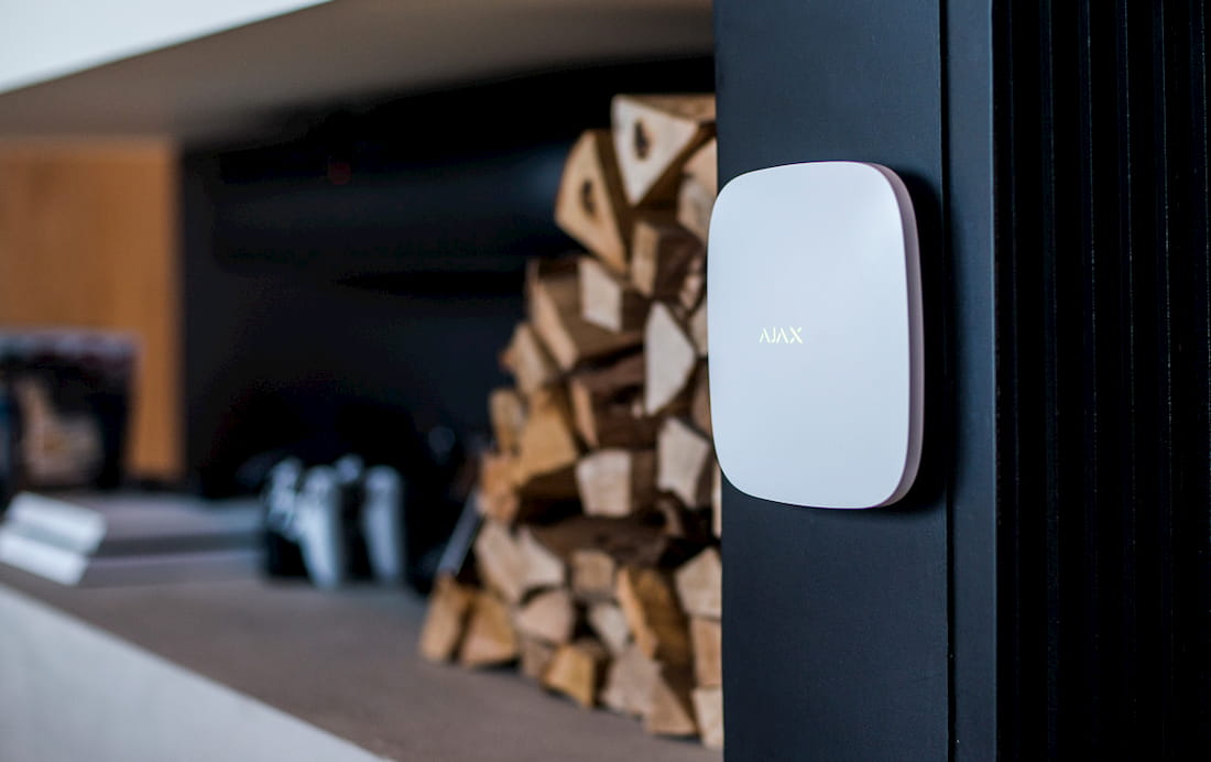 ajax hub plus