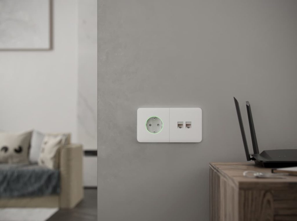 Lifestyle - Ajax Outlet (LAN)-home-white